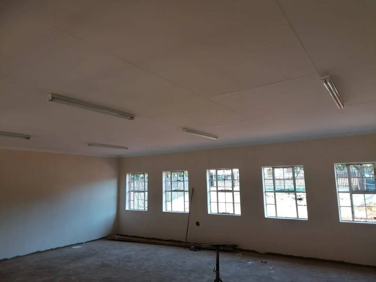 Hall with new windows and ceiling